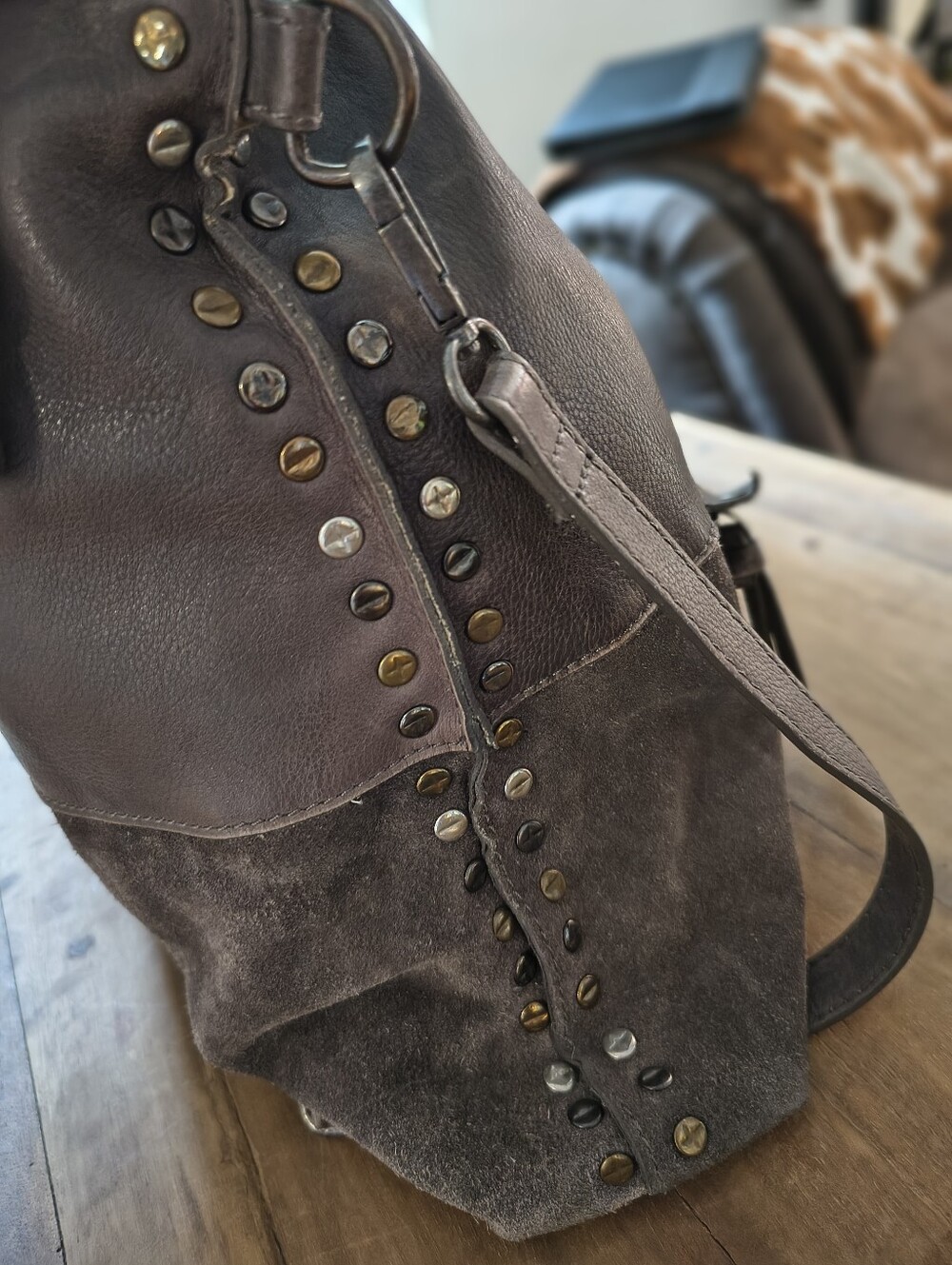We The Free ♥️ Slouchie Leather Studded Shoulder Bag ♥️ Crossbody Tote Bag - Picture 2 of 13